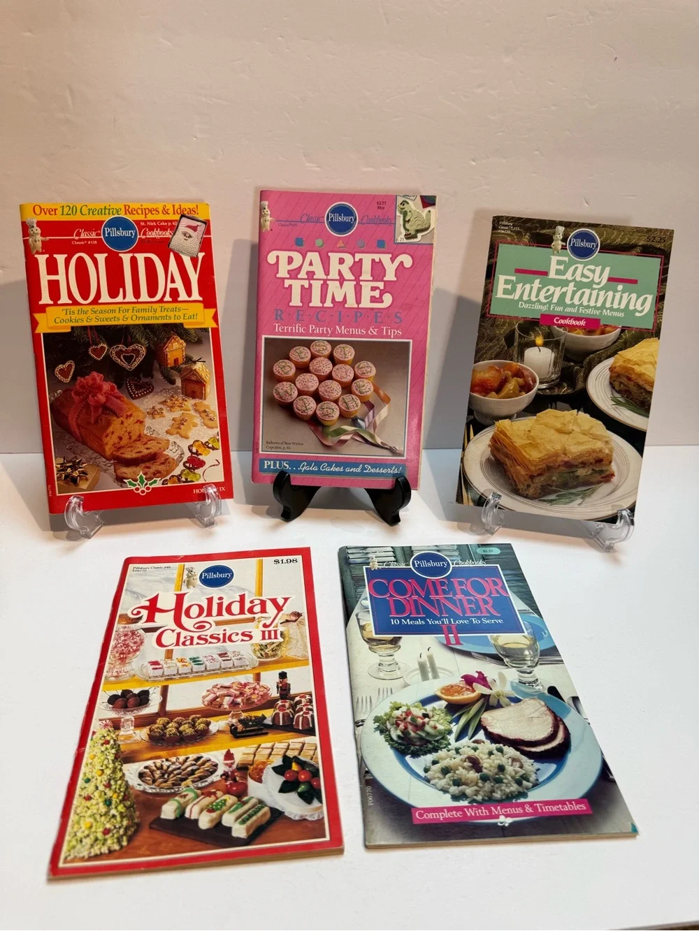 Set of 5 Vintage Pillsbury Cook Books - 1980's